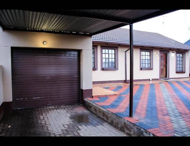 3 BEDROOM PROPERTY TO RENT IN ELANDSPOORT
